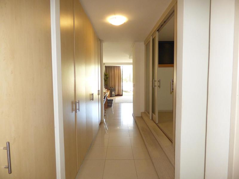 1 Bedroom Property for Sale in Green Point Western Cape